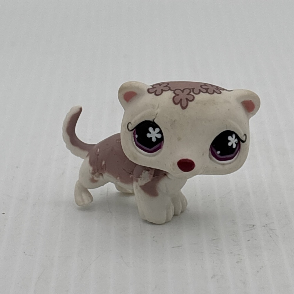 Littlest Pet Shop LPS White Purple Ferret with Purple Flower Eyes Hasbro #749